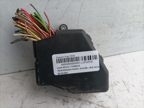  CAJA RELES / FUSIBLES, VOLKSWAGEN, PASSAT BERLINA (3B3) 