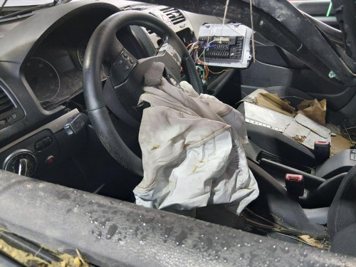 VOLKSWAGEN GOLF V (1K1)(10.2003) — vehículo donante para recambios 