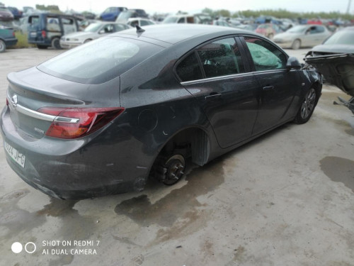  OPEL INSIGNIA BERLINA 