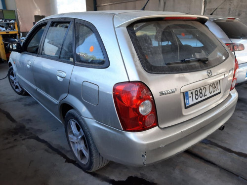  MAZDA 323 F/S BERLINA (BJ) 