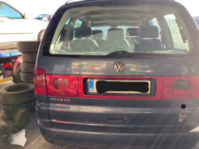 VOLKSWAGEN SHARAN (7M6/7M9)