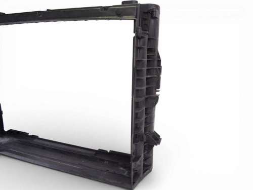 CALANDRA DELANTERA DE RADIADOR б/у