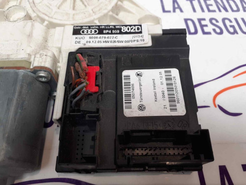  MOTOR ELEVALUNAS TRASERO DERECHO 