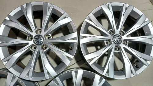  JUEGO LLANTAS VOLKSWAGEN TIGUAN (AD1) 
