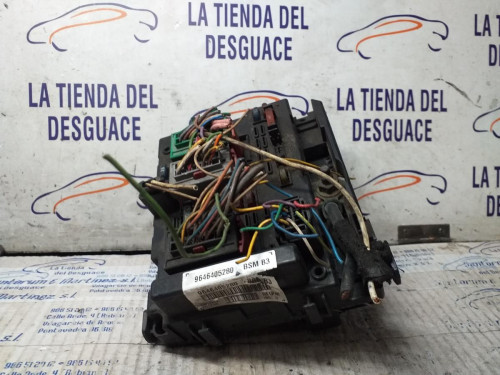  CAJA RELES / FUSIBLES, , 