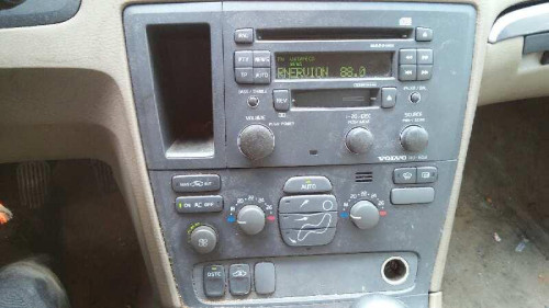  VOLVO S60 BERLINA 