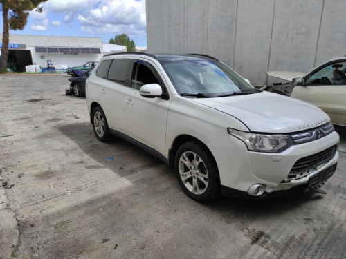 MITSUBISHI OUTLANDER (GF0/GG0) — vehículo donante para recambios 