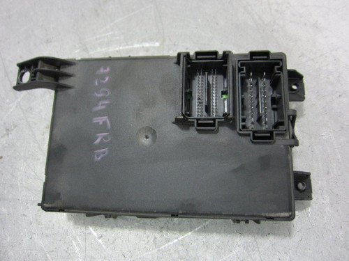  CAJA RELES / FUSIBLES OPEL CORSA D 