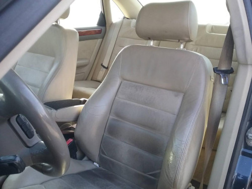  AUDI A6 BERLINA (4B2) 