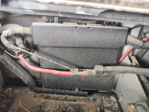 CAJA RELES / FUSIBLES Land Rover RANGE ROVER (LM) 