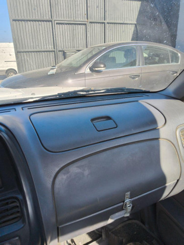GUANTERA Nissan PICKUP (D22) 