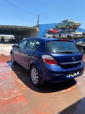OPEL ASTRA H BERLINA