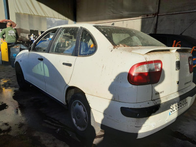 SEAT CORDOBA BERLINA (6K2)