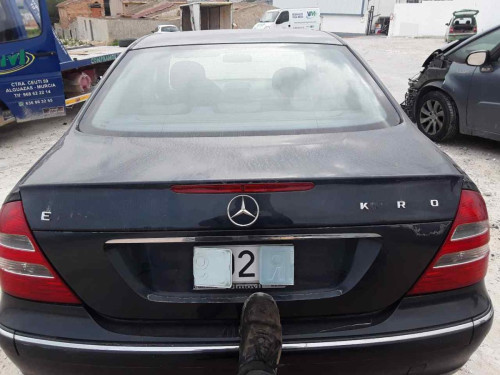 PORTON TRASERO Mercedes-Benz CLASE E (BM 211) BERLINA 