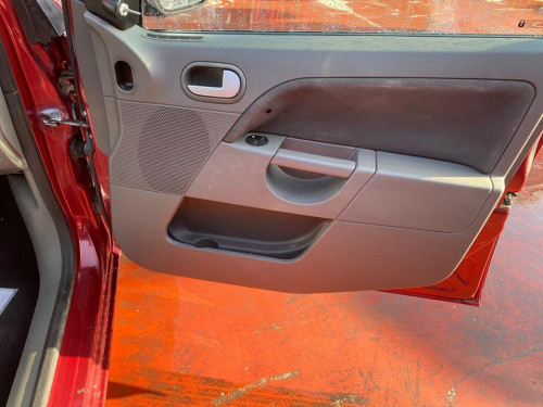  FORD FIESTA (CBK) 