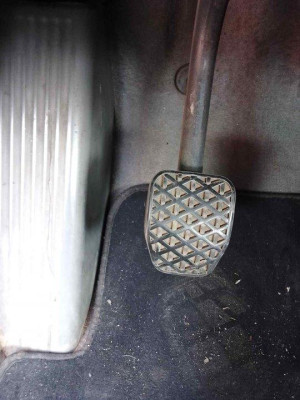 PEDAL EMBRAGUE