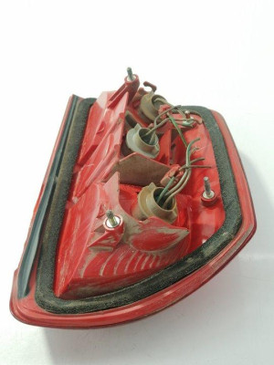 PILOTO TRASERO DERECHO, TOYOTA, RAV4 (A2)
