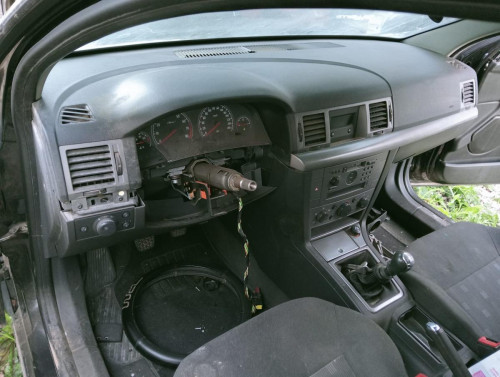  OPEL VECTRA C BERLINA 