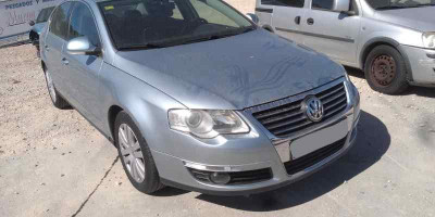 VOLKSWAGEN PASSAT BERLINA (3C2)