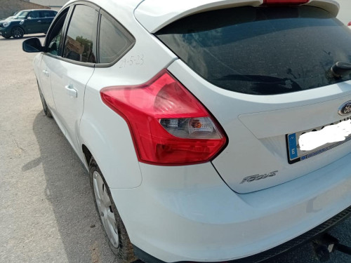 FORD FOCUS BERLINA (CEW) — автомобиль-донор на запчасти 