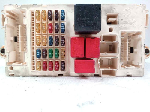  CAJA RELES / FUSIBLES FIAT STILO (192) 