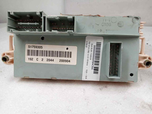 CAJA RELES / FUSIBLES FIAT STILO (192) 