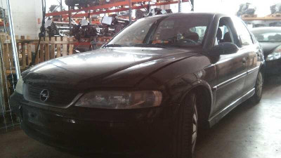 OPEL VECTRA B BERLINA