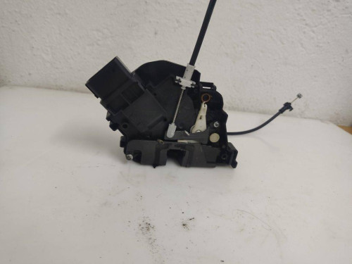 CERRADURA PUERTA TRASERA DERECHA Ford FOCUS SPORTBREAK (CB4) 