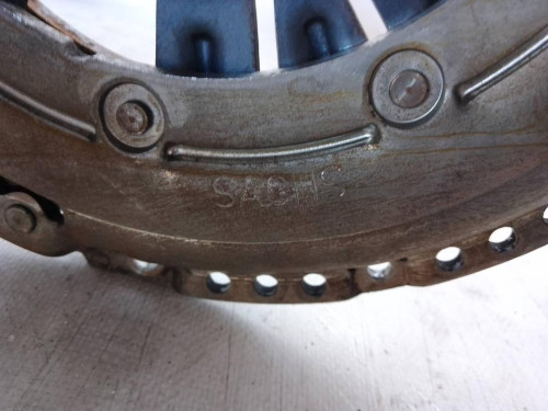 KIT EMBRAGUE SEAT LEON (1P1) 
