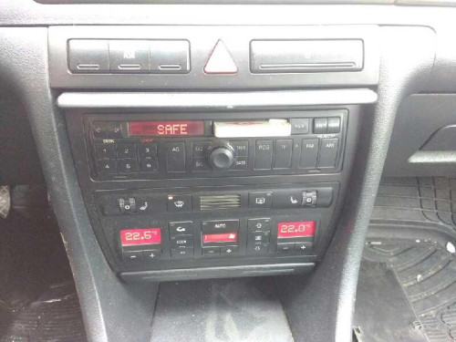  AUDI A6 BERLINA (4B2) 