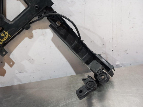  SOPORTE PARAGOLPES TRASERO JAGUAR F-PACE 