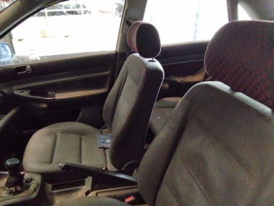 AUDI A4 BERLINA (B5)