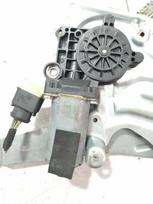 ELEVALUNAS DELANTERO DERECHO, VOLVO, XC70