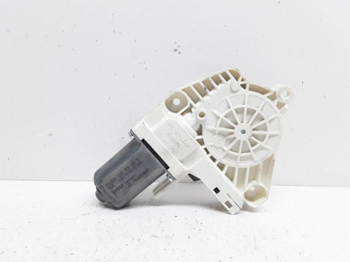 MOTOR ELEVALUNAS DELANTERO IZQUIERDO Audi Q5 (8R) 