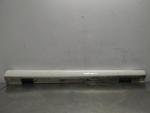  FALDON LATERAL MERCEDES-BENZ CLASE B (BM 246) 