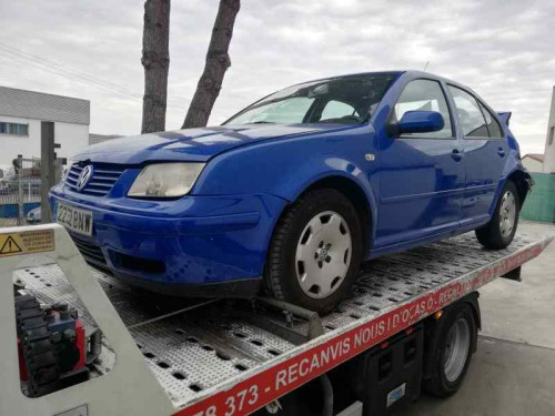 VOLKSWAGEN BORA BERLINA (1J2)(1998) — автомобиль-донор на запчасти 