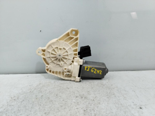 MOTOR ELEVALUNAS TRASERO IZQUIERDO Mercedes-Benz CLASE B (BM 245) 