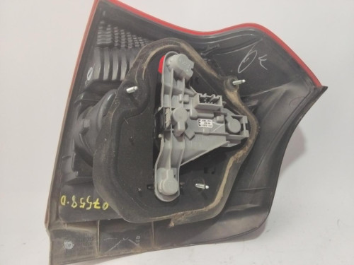 PILOTO TRASERO DERECHO TOYOTA COROLLA (E12) 