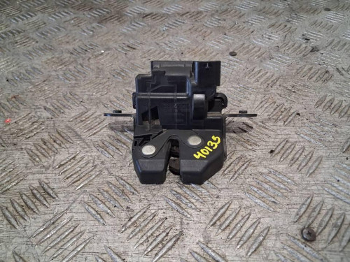 CERRADURA MALETERO / PORTON 
