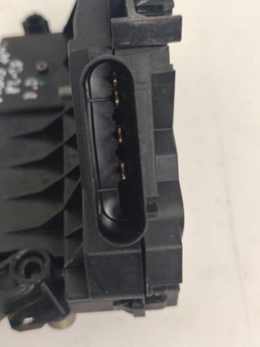 CERRADURA PUERTA DELANTERA DERECHA FORD 