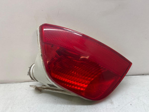 FARO ANTINIEBLA TRASERO IZQUIERDO FORD FOCUS BERLINA (CAP) 