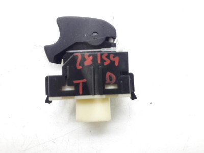 MANDO ELEVALUNAS TRASERO DERECHO, TOYOTA, AVENSIS WAGON (T25)