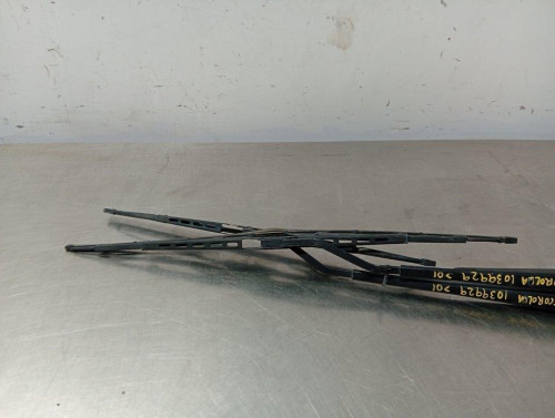  BRAZO LIMPIA DELANTERO DERECHO TOYOTA COROLLA (E12) 