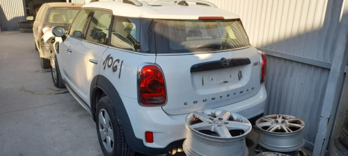 MINI COUNTRYMAN (F60) — vehículo donante para recambios 