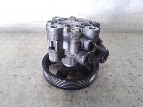 BOMBA DIRECCION TOYOTA AVENSIS BERLINA (T25) 