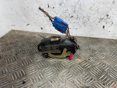 CERRADURA MALETERO / PORTON