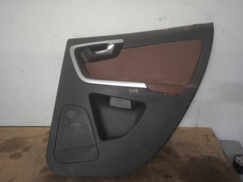  GUARNECIDO PUERTA TRASERA DERECHA VOLVO XC60 