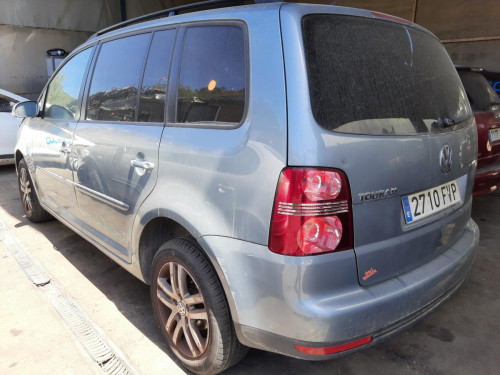  VOLKSWAGEN TOURAN (1T2) 