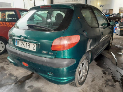 PEUGEOT 206