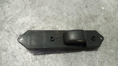 MANDO ELEVALUNAS DELANTERO DERECHO Mitsubishi GALANT BERLINA (E50) 